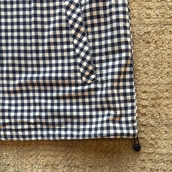 Southern Tide White and navy blue light pullover jacket with Hood - Picture 3 of 5